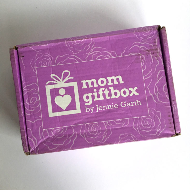 MomGiftBox by Jennie Garth Review + 50 Off Coupon