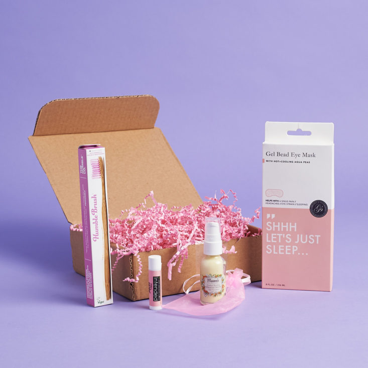 In the October 2017 Kloverbox: Natural products to celebrate Breast Cancer Awareness Month!
