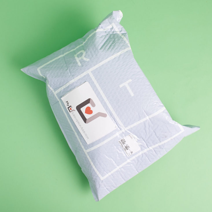 rent the runway shipping envelope