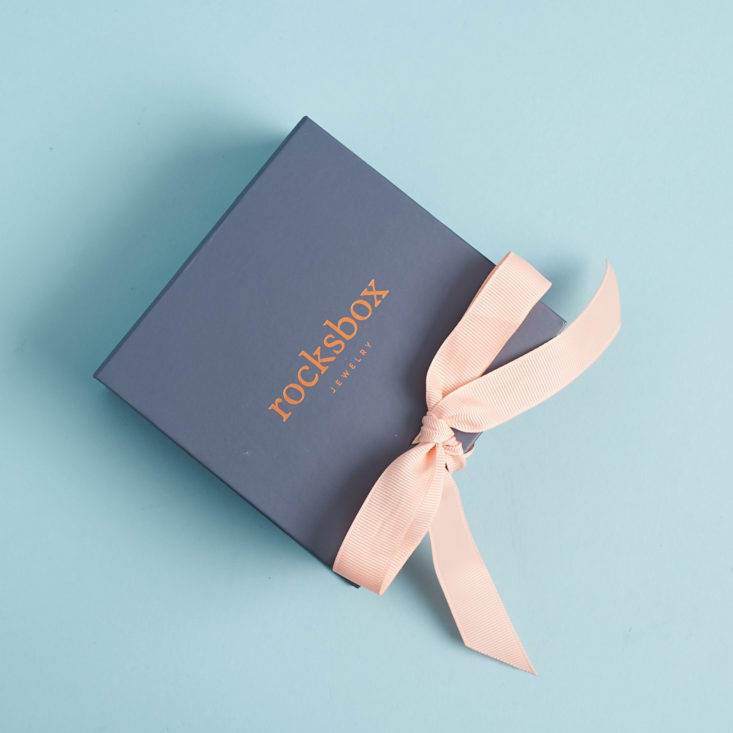 rocksbox bow tied box