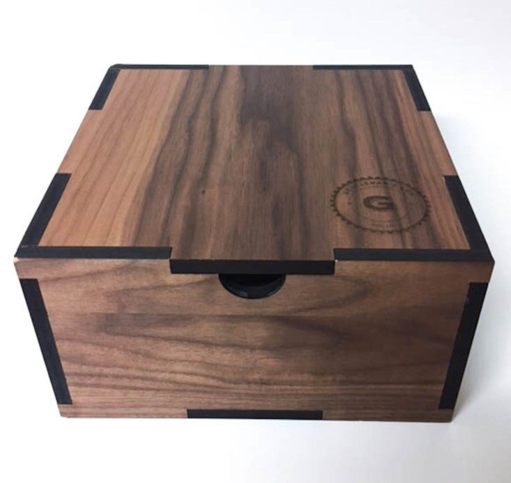 Gentlemans Box Premium December 2017 