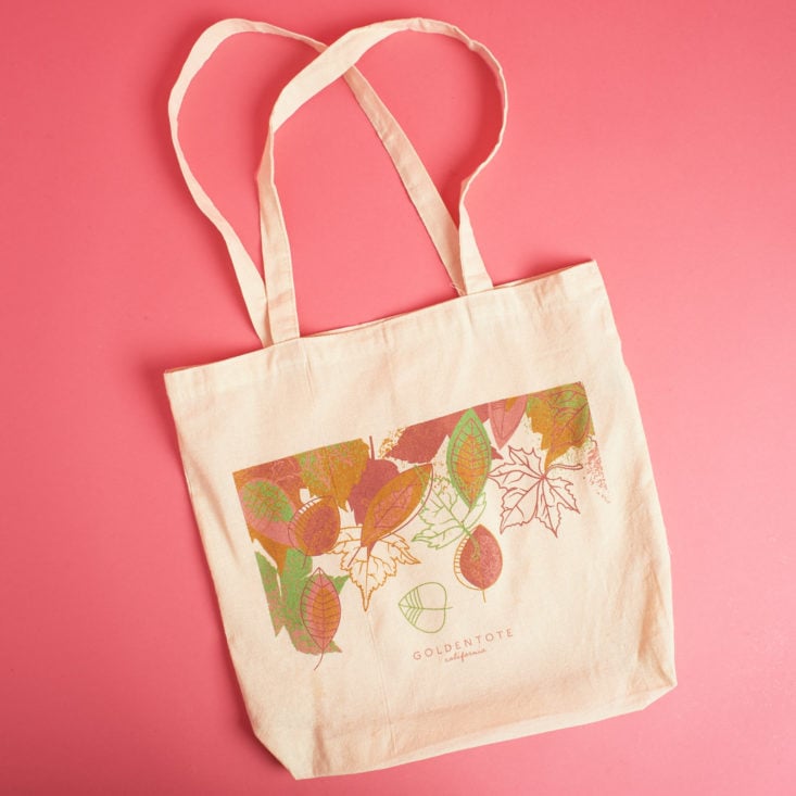 The tote for the November 2017 Golden Tote has a leaf pattern on it