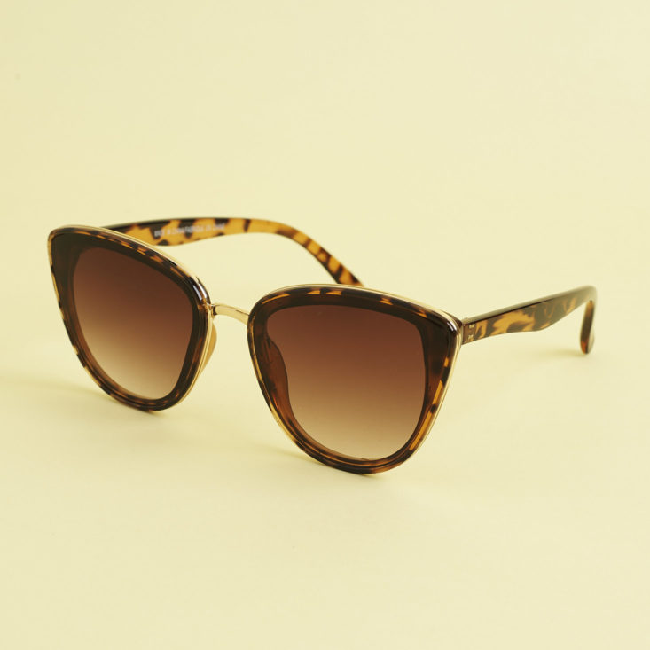 Tortoise and gold flat lens sunglasses
