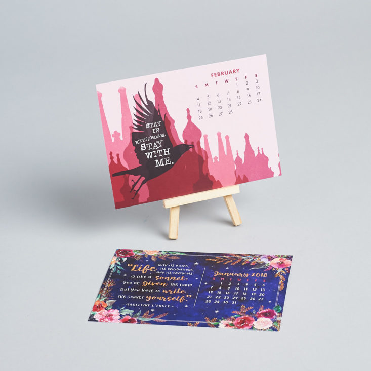 desk calendar with cards on easel