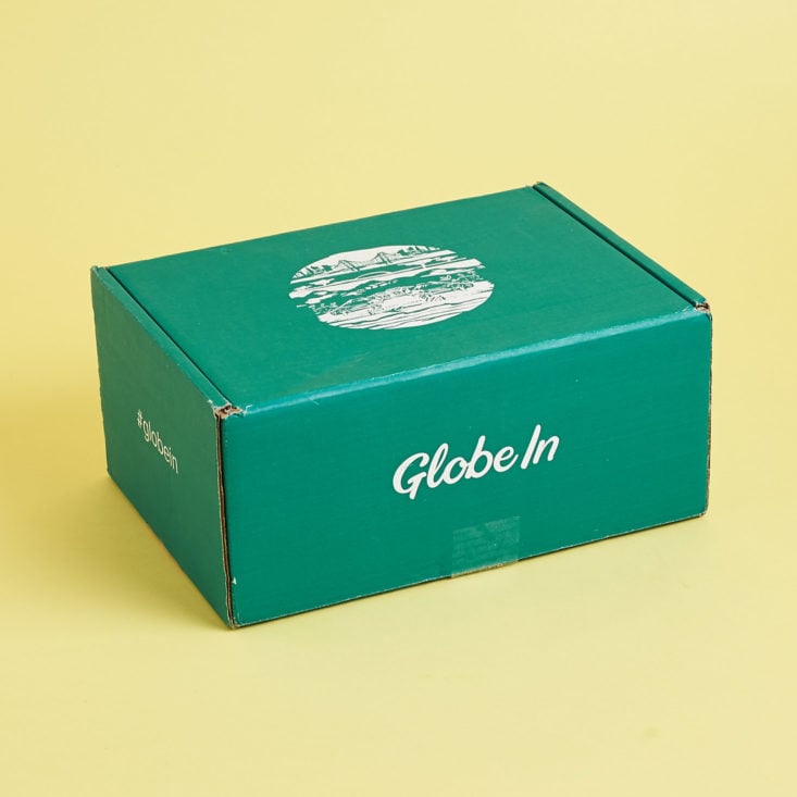 GlobeIn Artisan Box comes in a deep kelly green package.