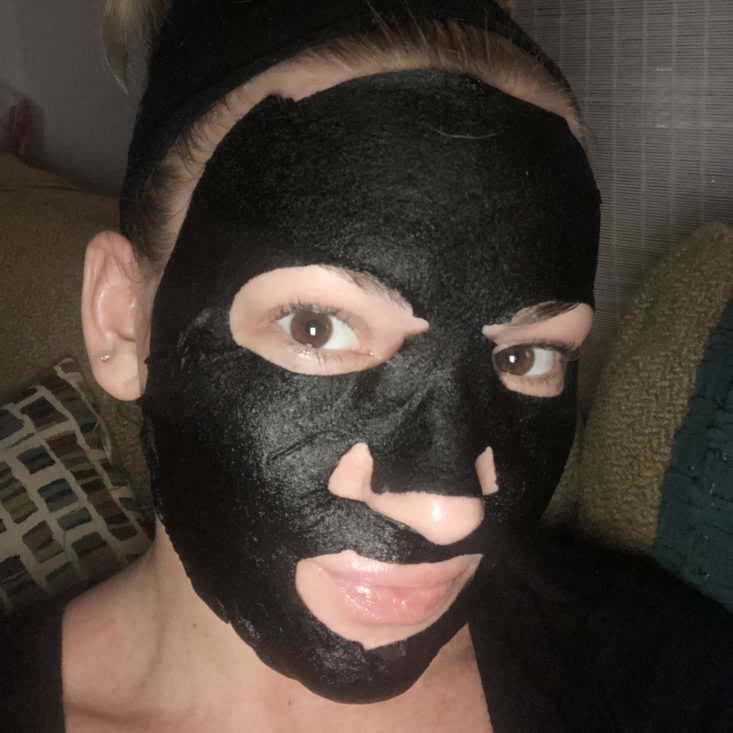 Lola Beauty Box January 2018 - Mask Worn