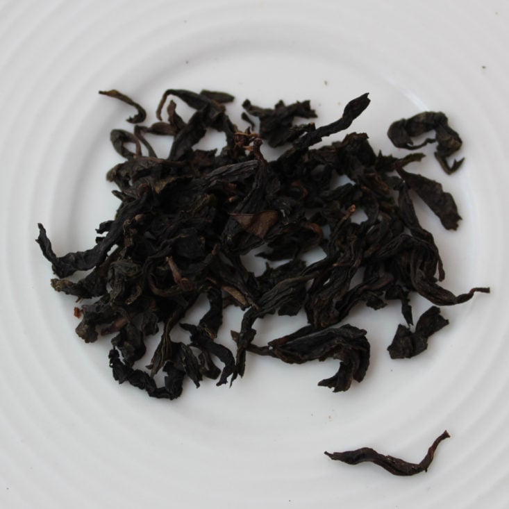 Red Robe Oolong loose tea plated