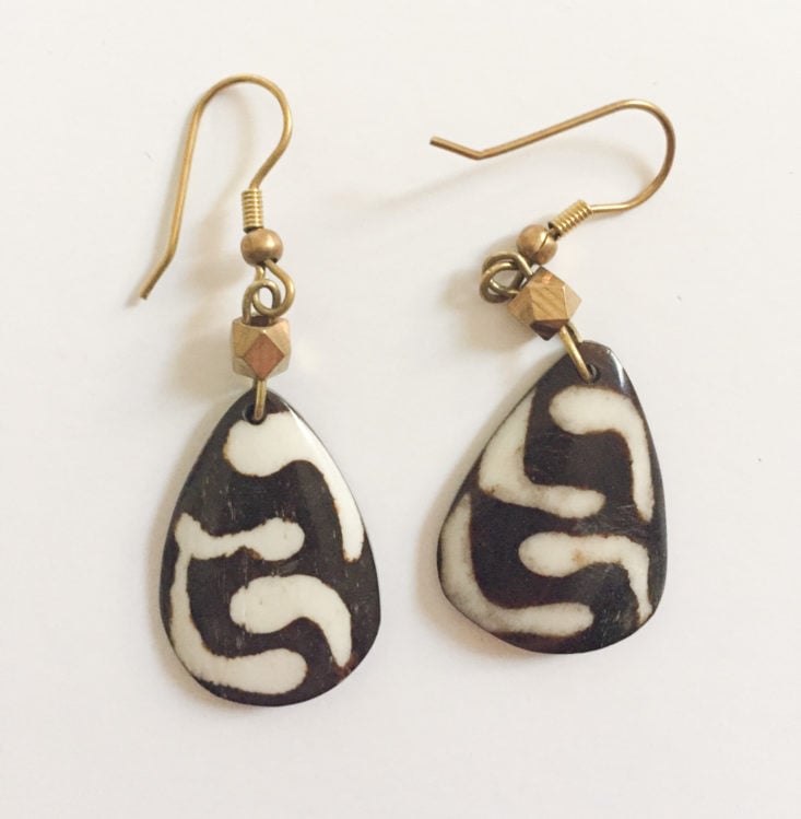 Black and White Earrings by Grain of Rice Project