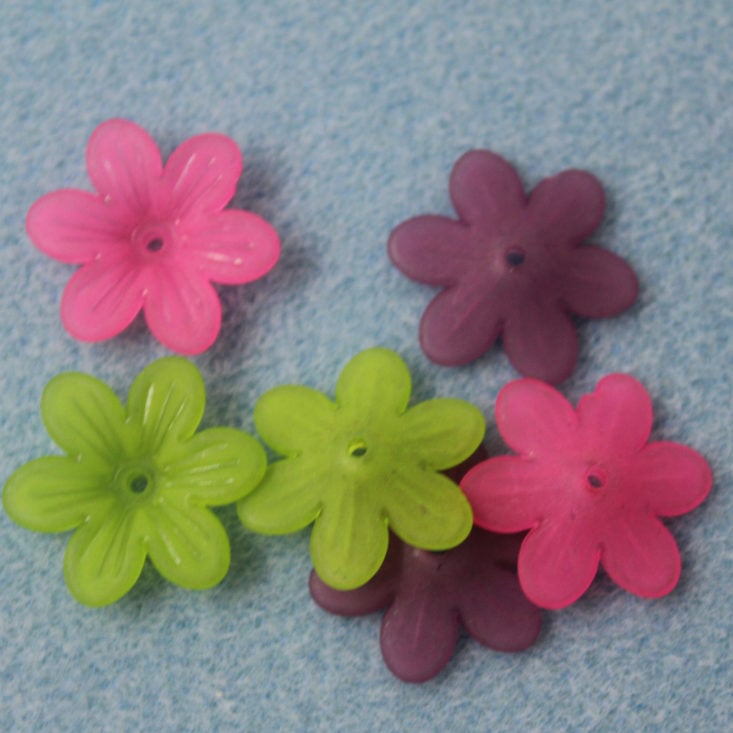 24 mm Resin Flowers (spring colors, 6 pcs)