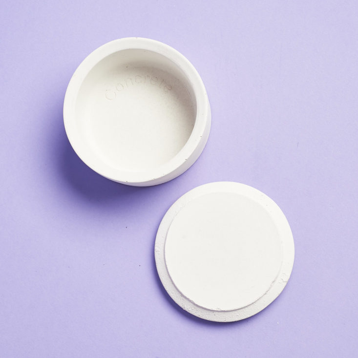 salt cellar and lid