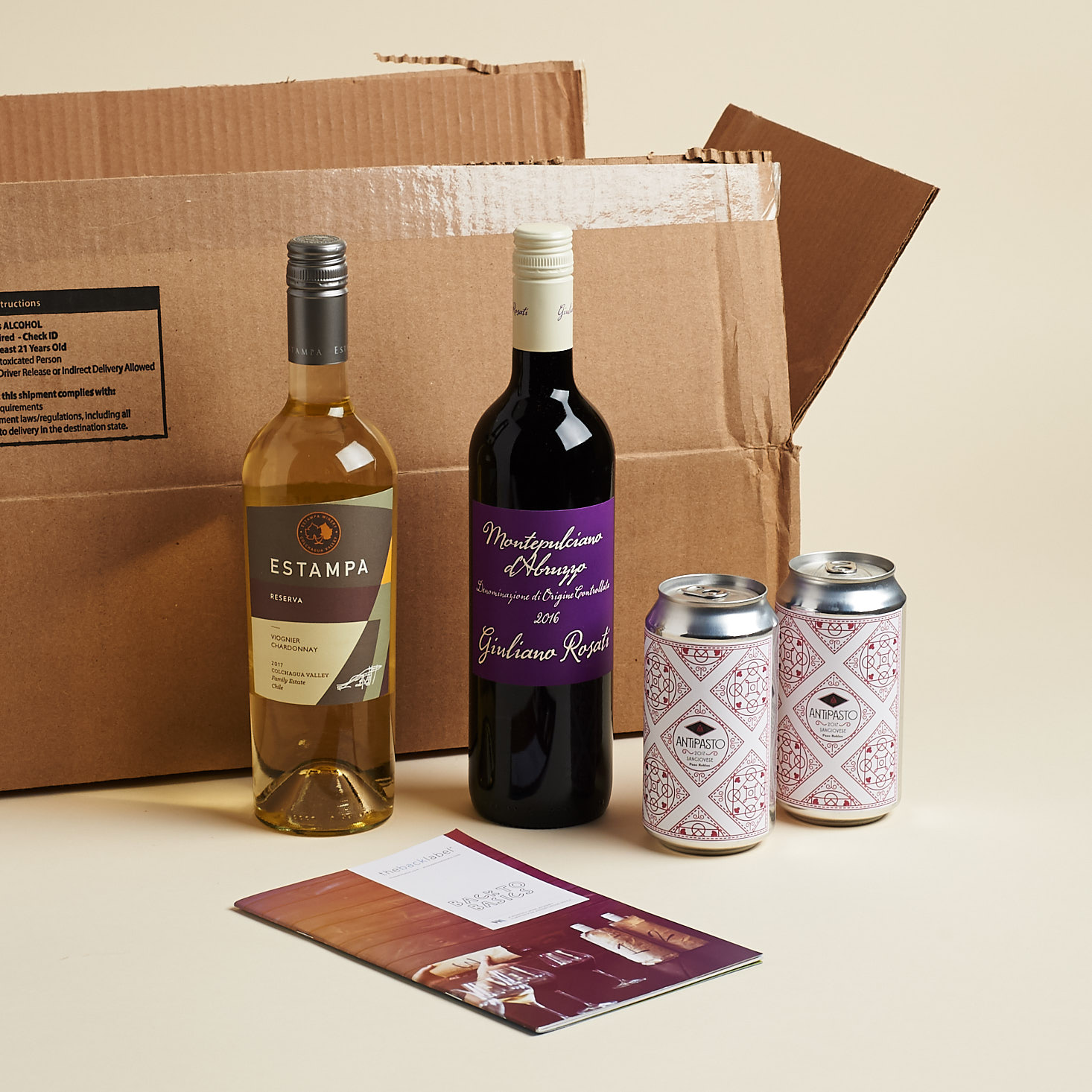 Wine monthly subscription box