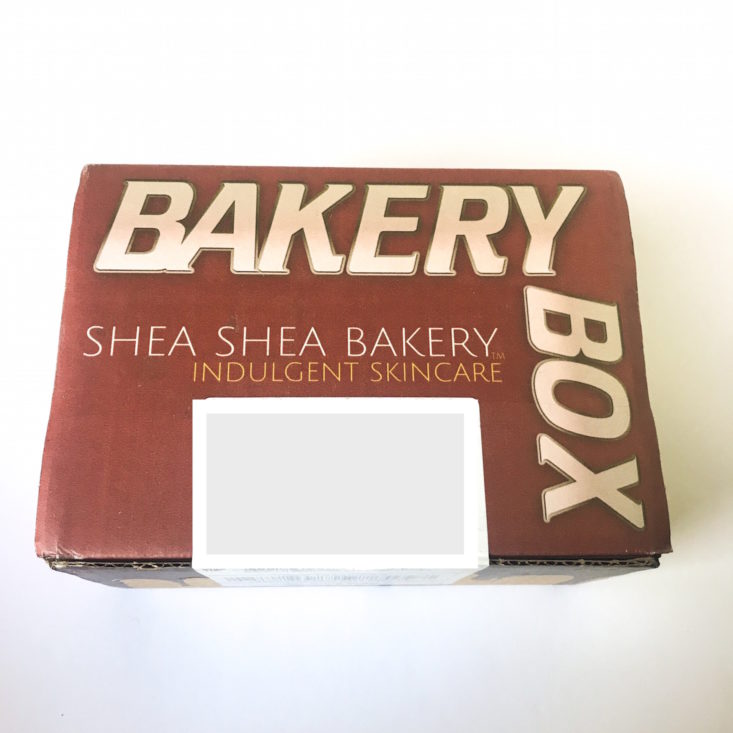 closed bakery box