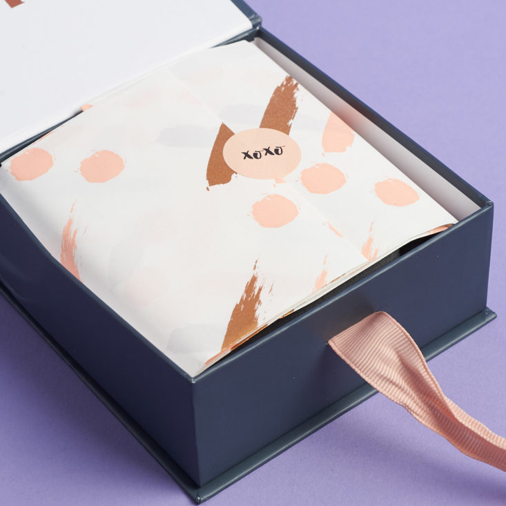 rocksbox paper inside box