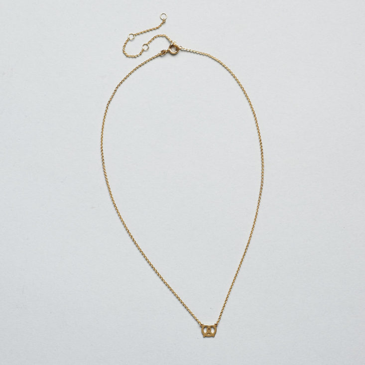rocksbox pretzel necklace in gold