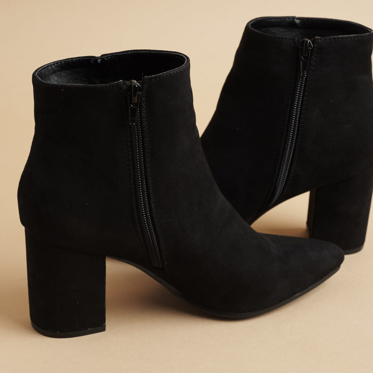 shoedazzle zippers on black heels