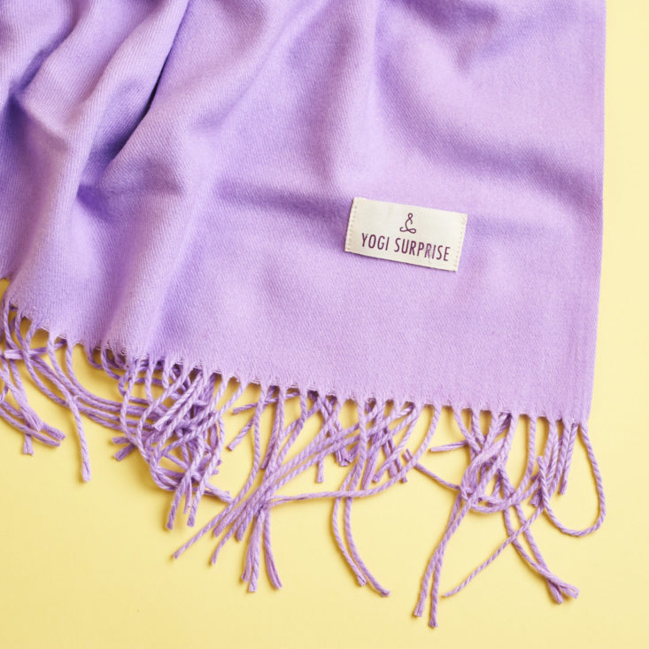 yogi surprise exclusive scarf