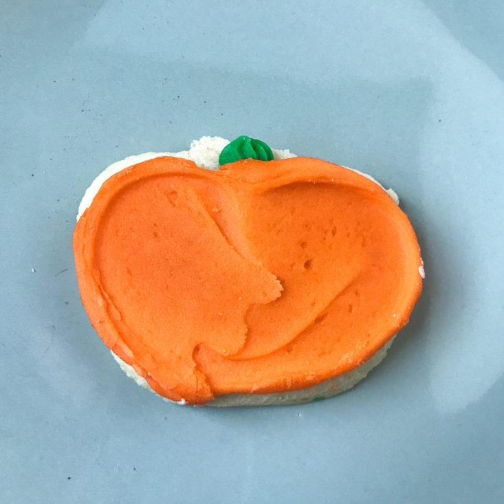Cheryl’s Cookie Box October 2018 - Buttercream Frosted Pumpkin Cookies Top