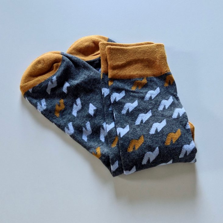 Gentleman’s Box October 2018 - Circle Socks 1