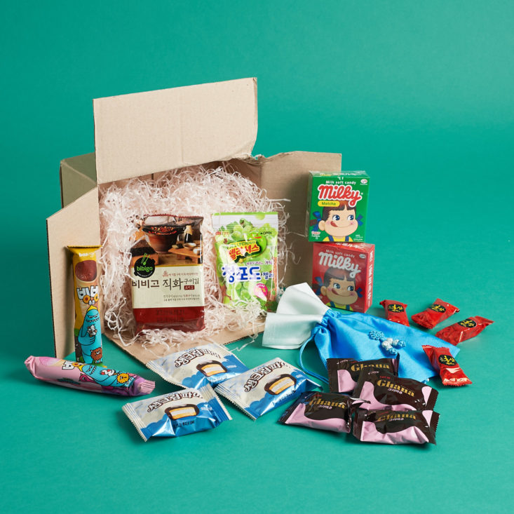 Korean Snacks Box October 2018 - Box With All Products