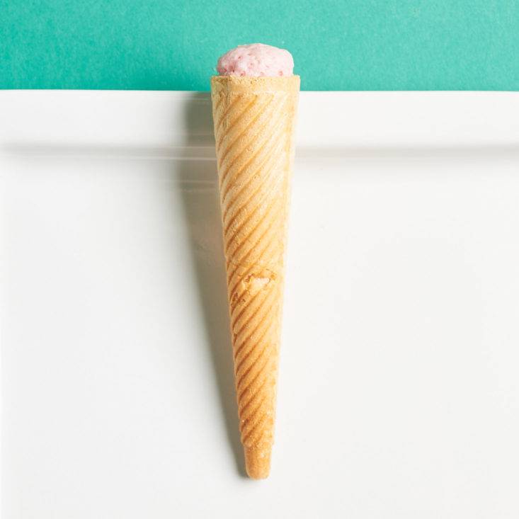Korean Snacks Box October 2018 - Ice Cone Snack Plated 1