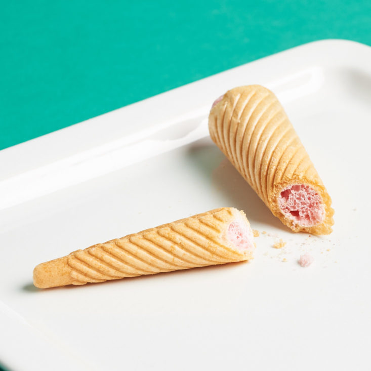 Korean Snacks Box October 2018 - Ice Cone Snack Plated 2