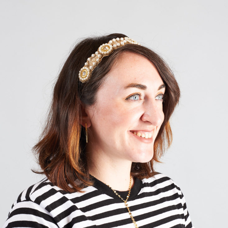 your bijoux box headband on model