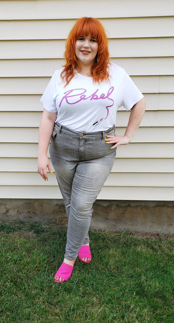Dia & Co Subscription Box Review—October 2018 - Alison Graphic Tee 1 Front