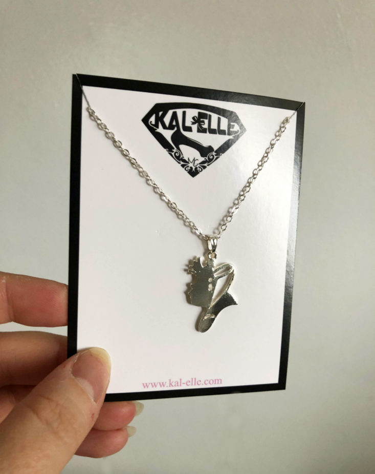 Kal-Elle Fandom Monthly “Disney Villains” Review September 2018 - Queen of Hearts Necklace Package Front