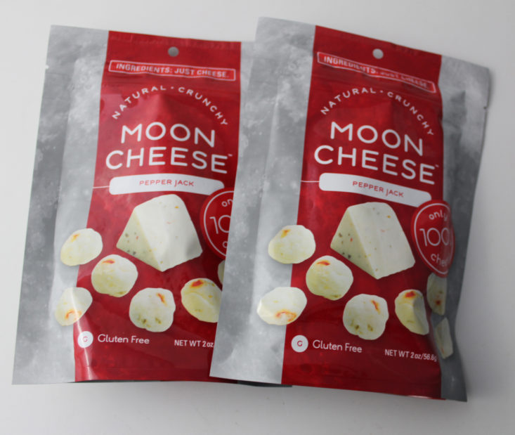 CLEAN.FIT Box December 2018 - Moon Cheese in Pepper Jack Packet Top
