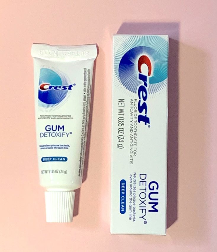 Target Men’s Beauty Box December 2018 - Crest Gum Detoxify Toothpaste Top