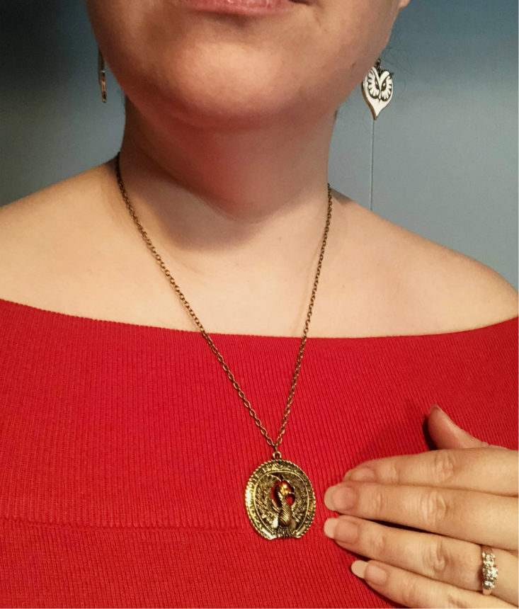 Kal Elle November 2018 - Necklace On