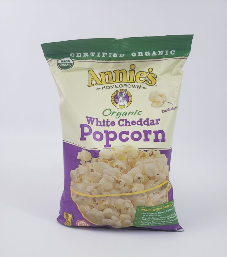 MONTHLY BOX OF FOOD AND SNACK REVIEW – January 2019 - Annie’s Organic White Cheddar Popcorn Front