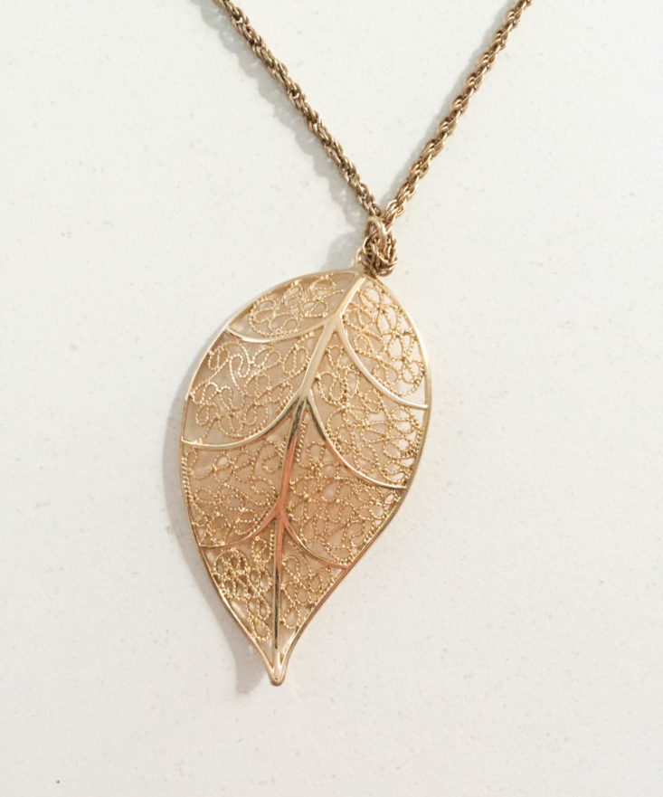 Nadine West Subscription Box Review January 2019 - Hollow Leaf Necklace 2 Closer Top