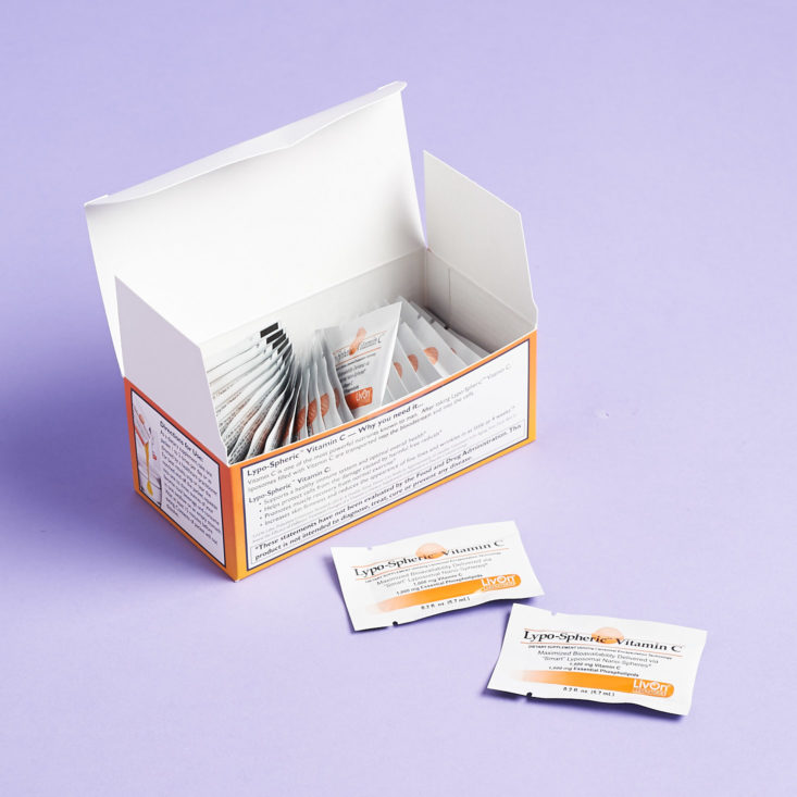 New Beauty Test Tube vitamin c box open