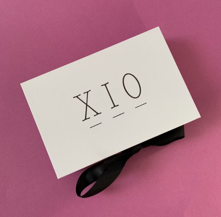 XIO Jewelry Subscription Review January 2019 - Box Closed Top