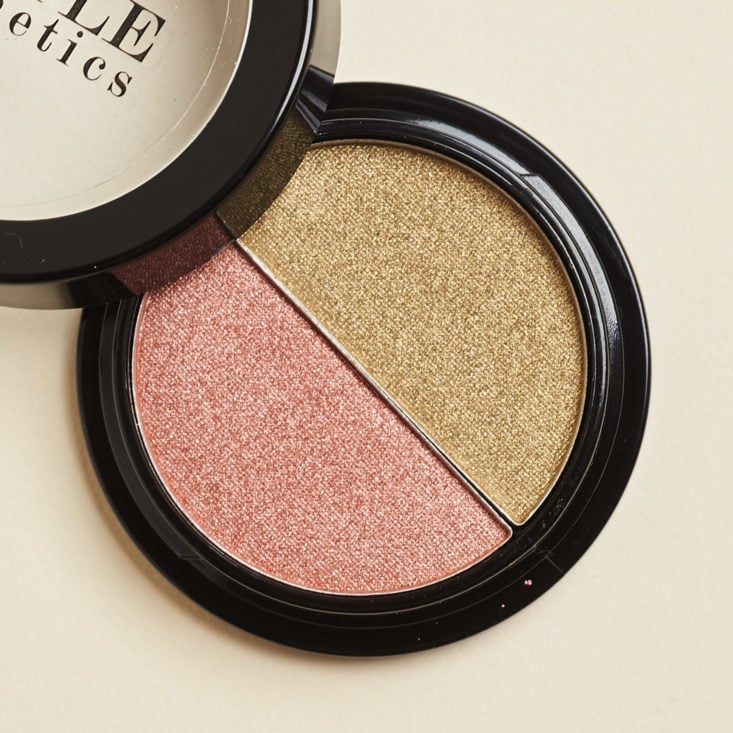 Color Curate January 2019 eye shadow duo detail