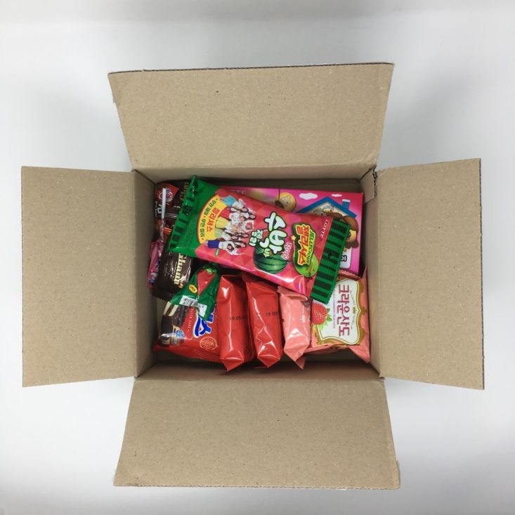 Korean Snacks Box Review February 2019 - OPEN BOX 2