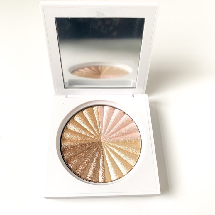 OFRA Mystery Box February 2019 - Ofra Highlighter in All of The Lights Front