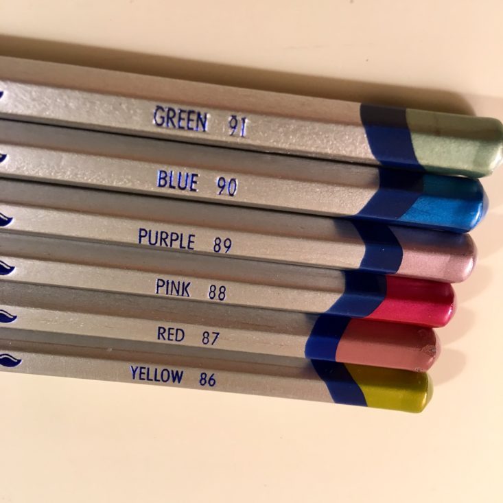 Smart Art Flipbook January 2019 - Derwent Metallic Colored Pencils End Top