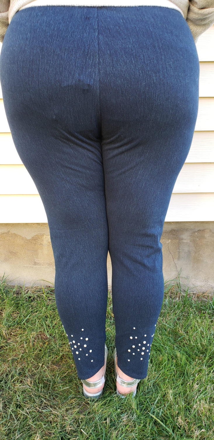 Stitch Fix Plus Size Clothing Box Review December 2018 - Darma Pearl Trim Legging Size 2x Onn Pose 4 Closer Back