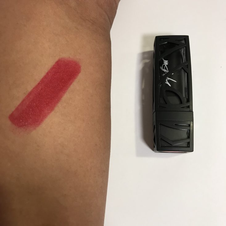 Target Beauty Box – Women’s Maxing & Relaxing February 2019- Lipstick