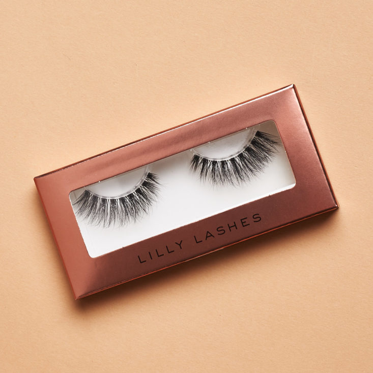 Boxy Luxe March 2019 lashes in box