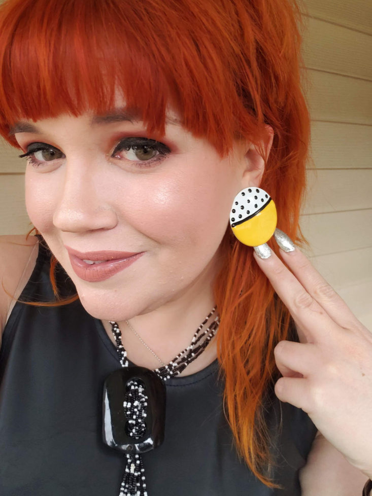 Crazy Hot Clothes Vintage Accessory January 2019 - Black And Yellow Black And Yellow And White Earrings 2