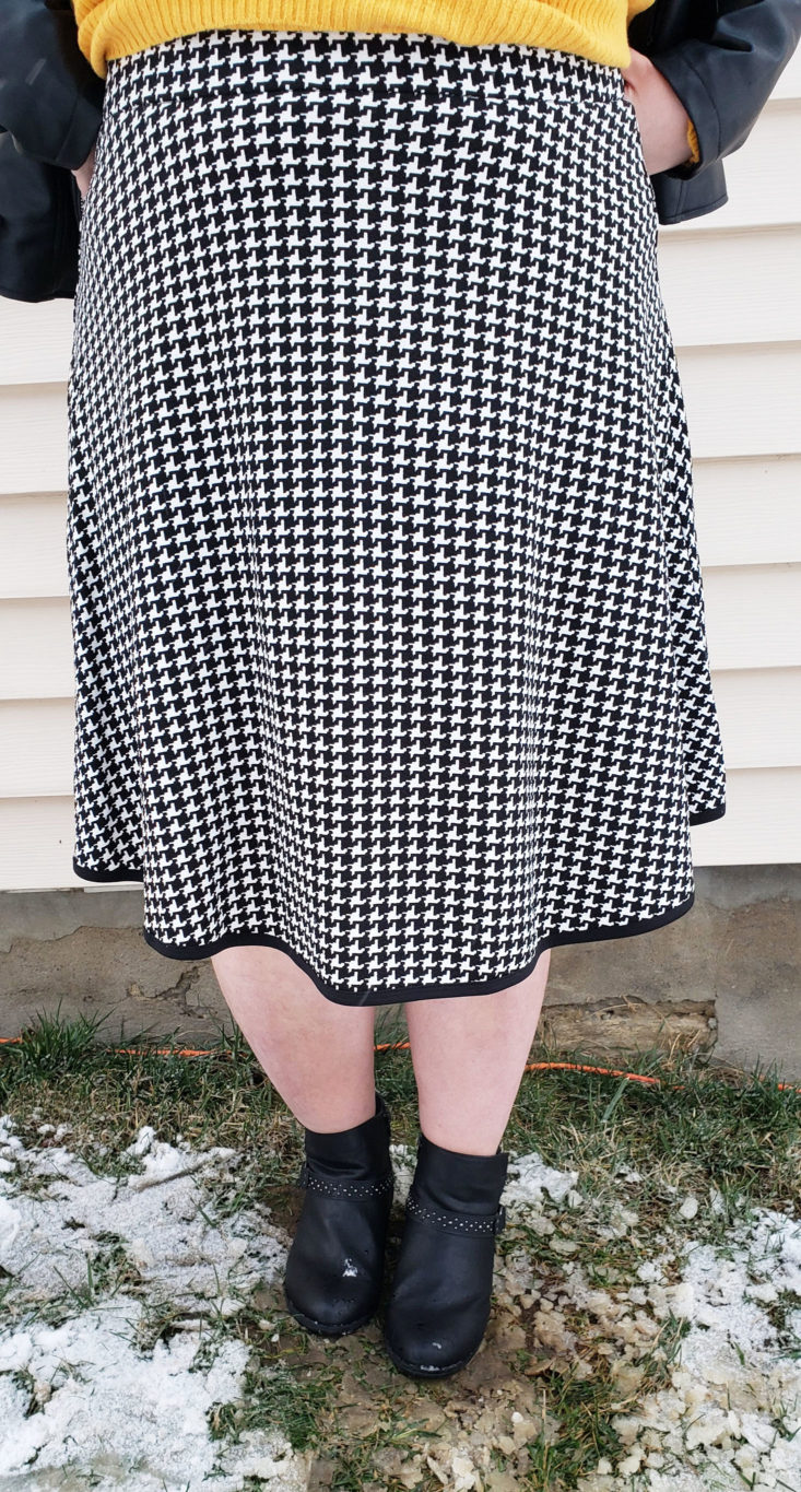 Dia and Co January 2019 - Sweeney Knee Length Circle Skirt Down Front