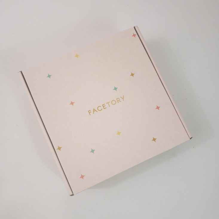 Facetory Lux Box Deluxe Review March 2019 - Box Closed Top