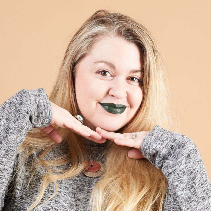 LiveGlam KissMe March 2019 green lipstick on