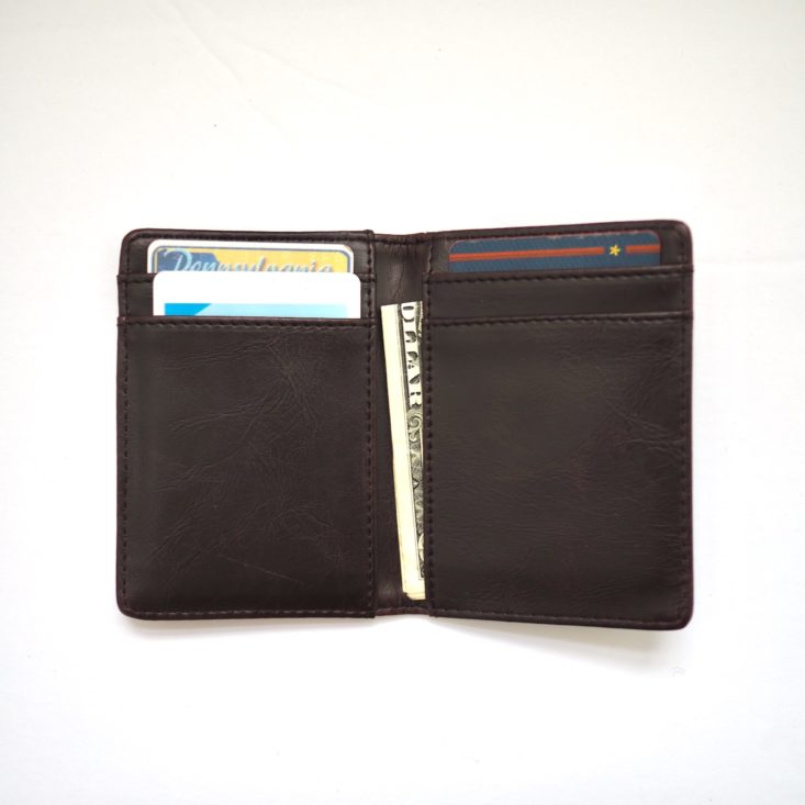 SprezzaBox February 2019 - Bryer Slim Wallet Inisde