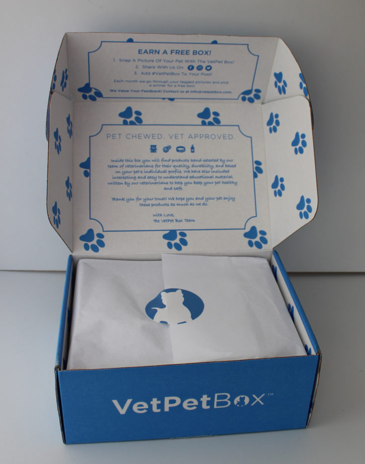 Vet Pet Box Dog March 2019 - Box Inside Top