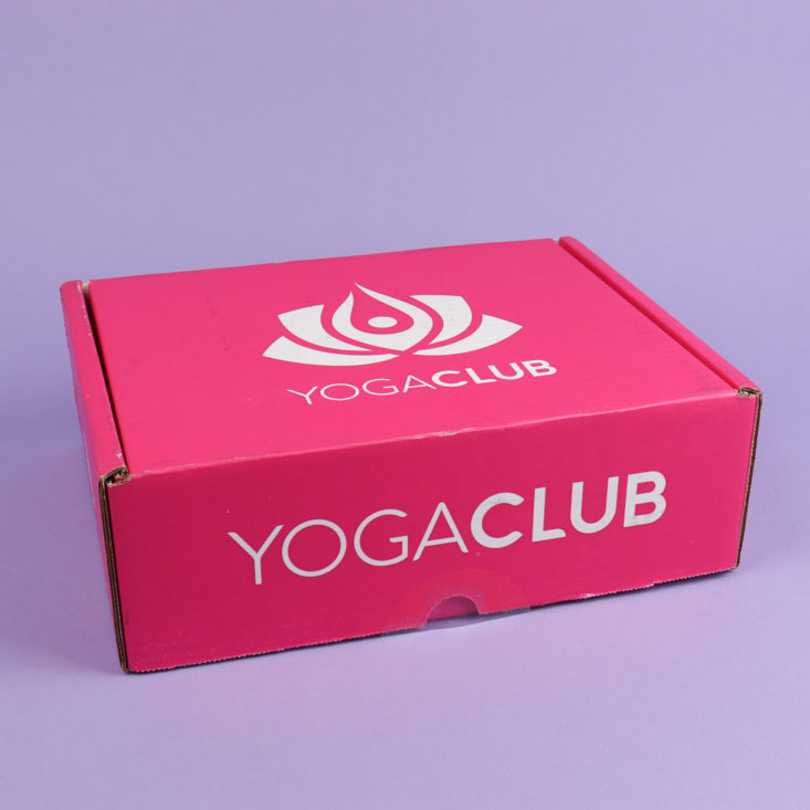 YogaClub pink box exterior