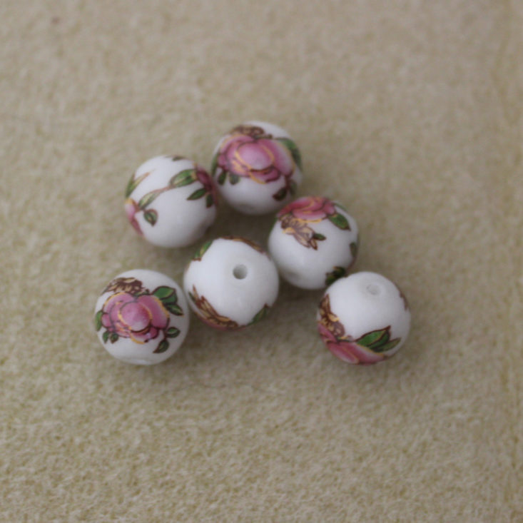 Blueberry Cove Beads April 2019 - Rose Front